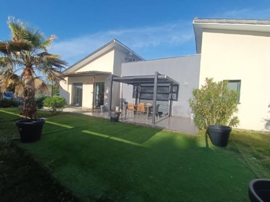 Villa Des Rives Du Tarn Avec Jacuzzi Montans Luaran gambar