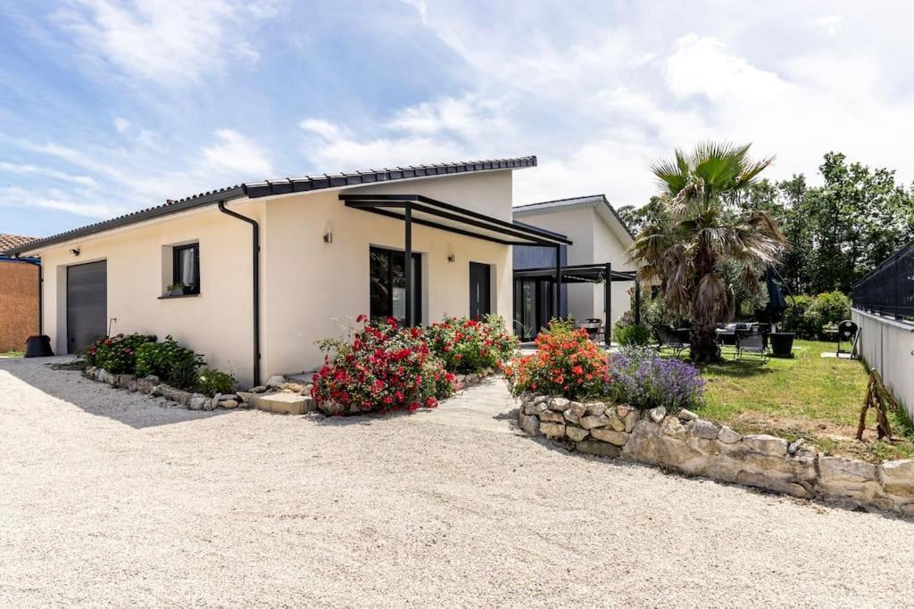 Villa Des Rives Du Tarn Avec Jacuzzi Montans Luaran gambar